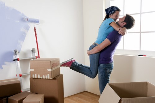 Local movers handling access and loading in Woodside Park
