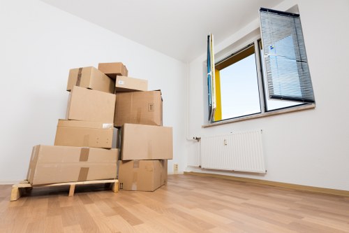 Residential and business moving services in Woodside Park