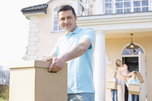 Moving day support for flats and homes in Woodside Park