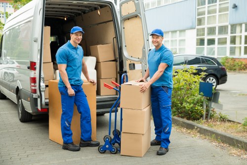 Packing and transport support for removals in Woodside Park